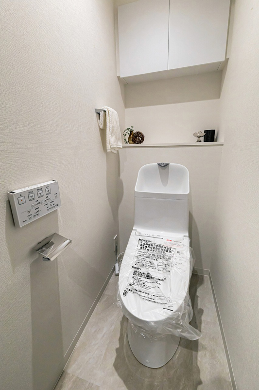 三井音羽ハイツ306号室洗浄便座付トイレ